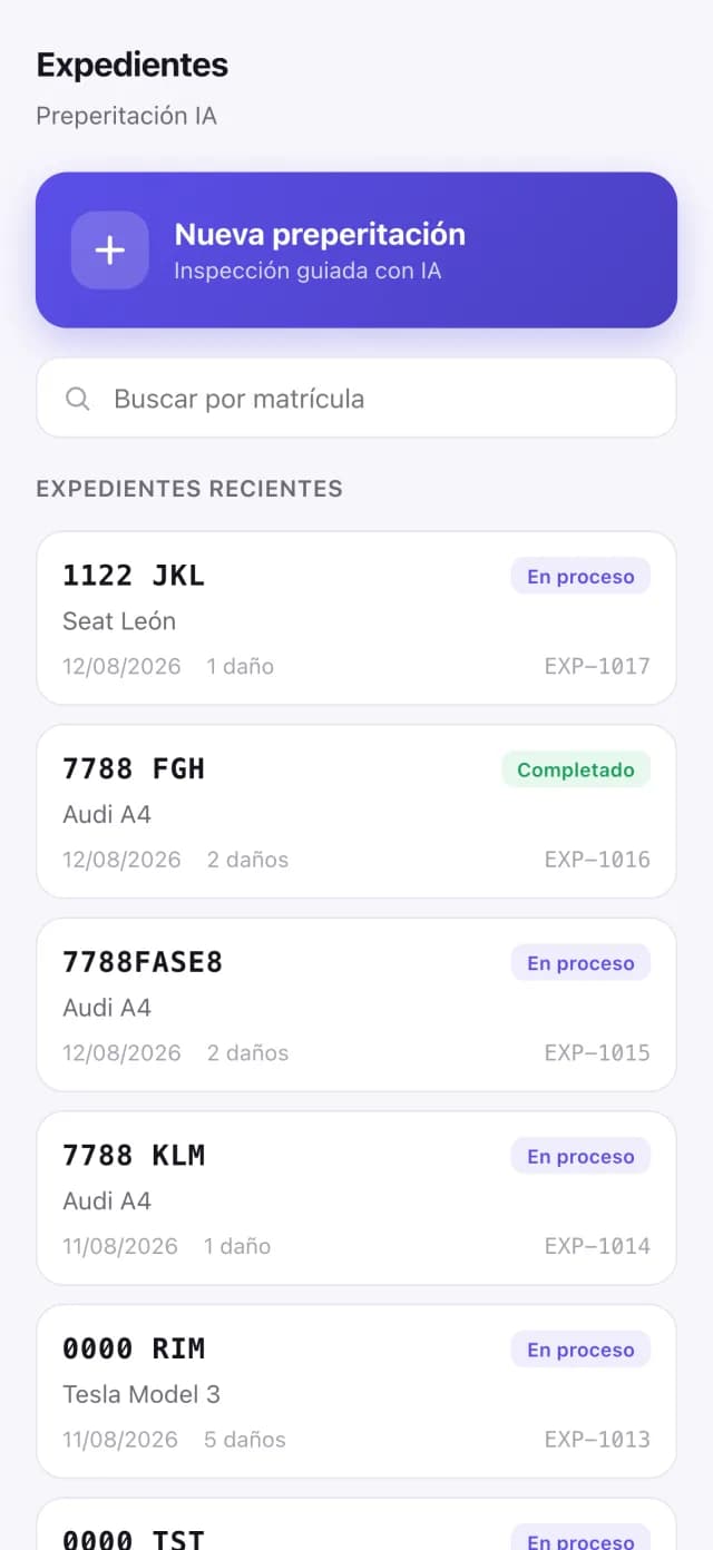Listado de expedientes recientes con su matrícula, modelo y estado
